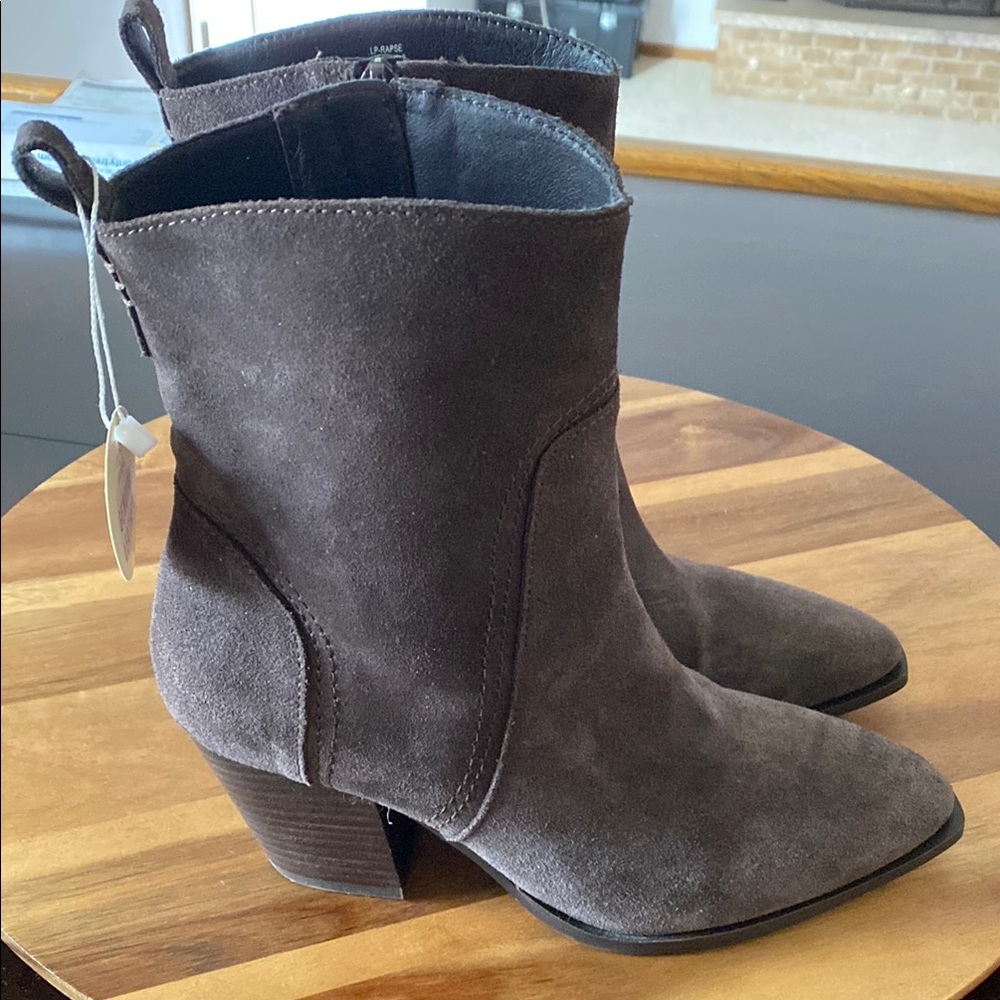 🆕 Lucky Brand Brown Suede Leather Side Zip Boots sz 8.5